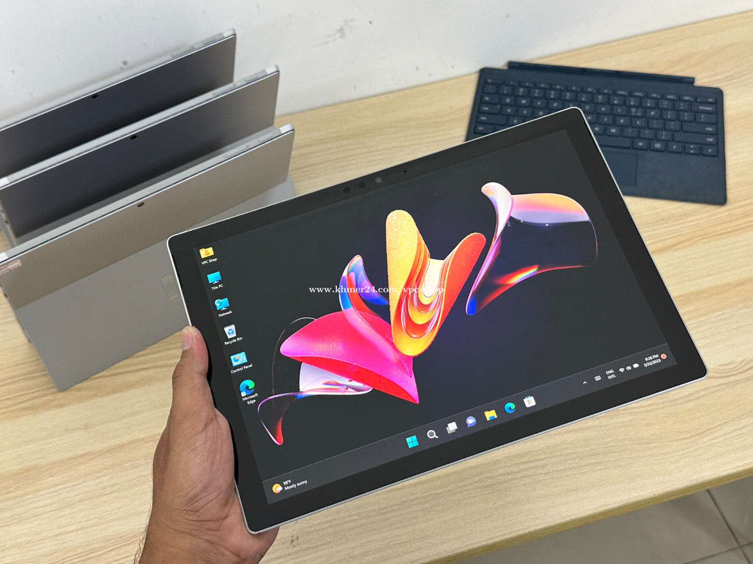 Surface Pro5(i5 8GB SSD256GB) タブレット | endageism.com