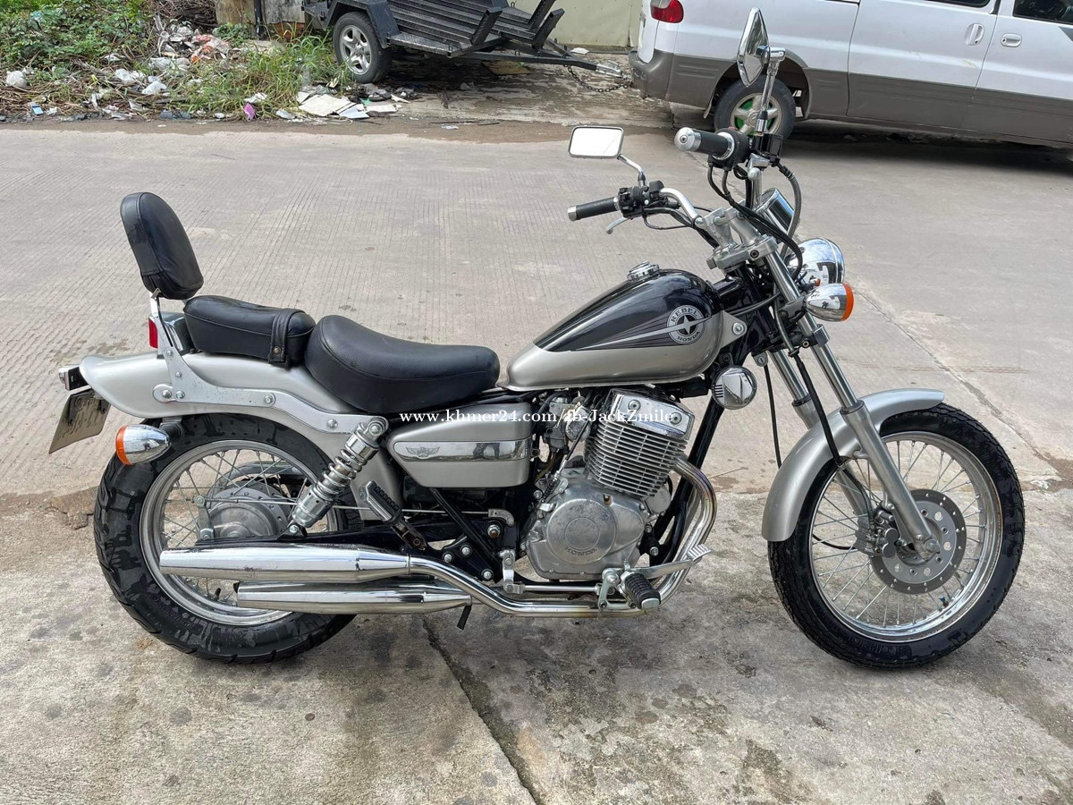 Honda Rebel 250 Price 1100 in Phnom Penh, Cambodia Phii rath