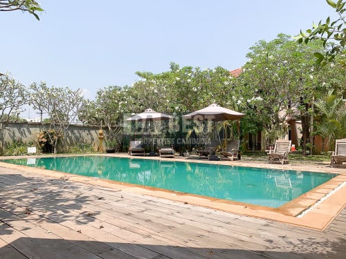 DABEST: 4 bedroom villa with shared pool For Rent in Siem Reap - Sangkat Svay Dangkum