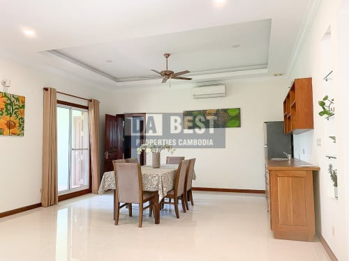 DABEST: 4 bedroom villa with shared pool For Rent in Siem Reap - Sangkat Svay Dangkum