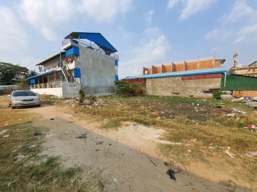 ដីលក់បន្ទាន់ 8*20m2