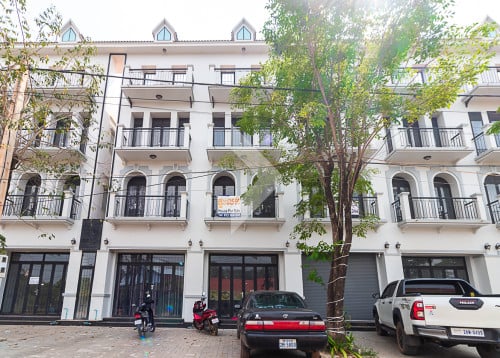 ផ្ទះអាជីវកម្មសម្រាប់លក់ក្នុងសង្កាត់ស្វាយដង្គំ ក្រុងសៀមរាប