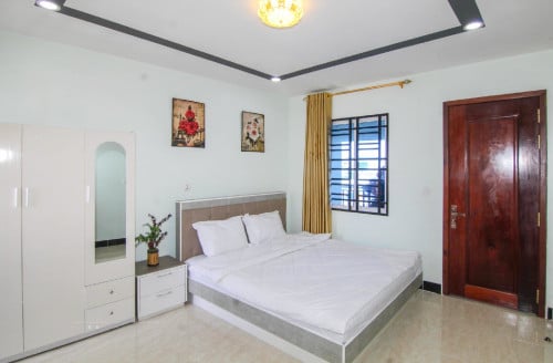 Brigness & Clean apartment for rent at Tuek Thla