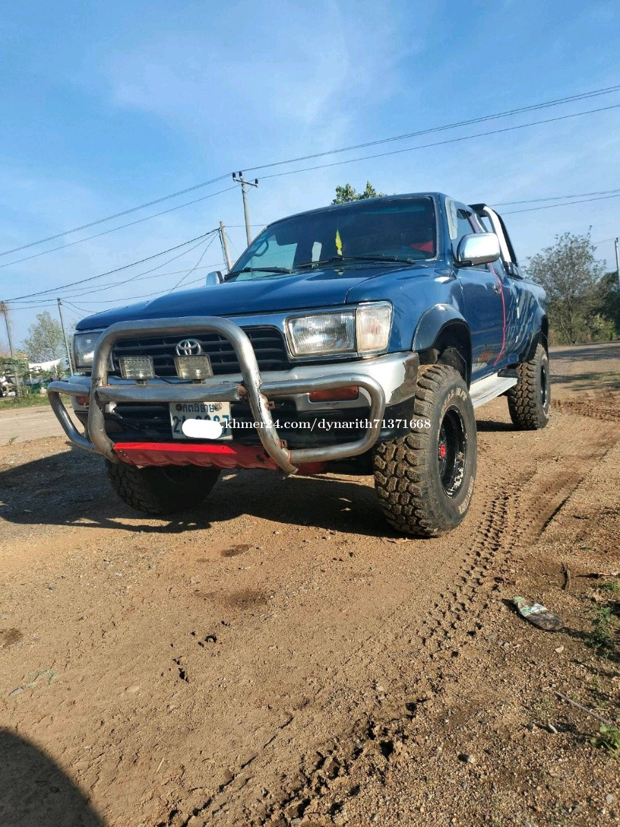 Toyota Hilux 93 Price 5800 in Tuol Ta Aek, Cambodia Dyna Rith
