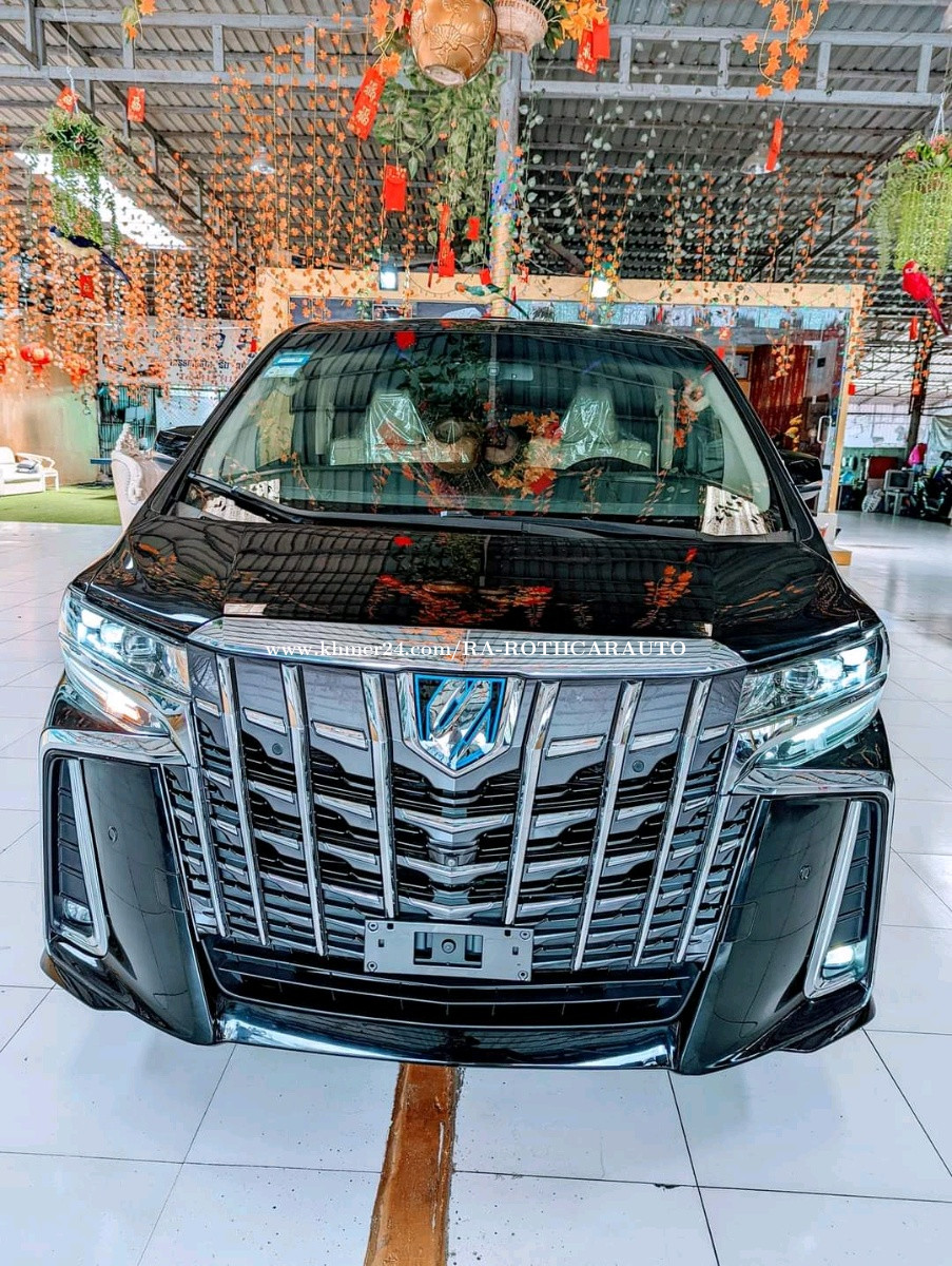 Mewahnya Toyota Alphard Special Edition: Sebuah Pernyataan Kemewahan dan Keunggulan
