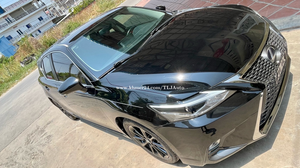Lexus CT200h 2013 Premium Upgrade 2020 with Auto CarPlay Price 23999.