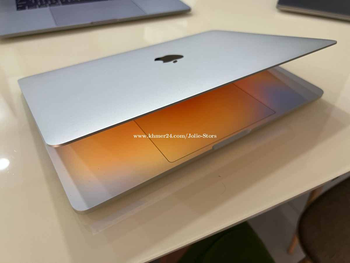 MacBook Pro inch  core i7 Ram GB GB Price $
