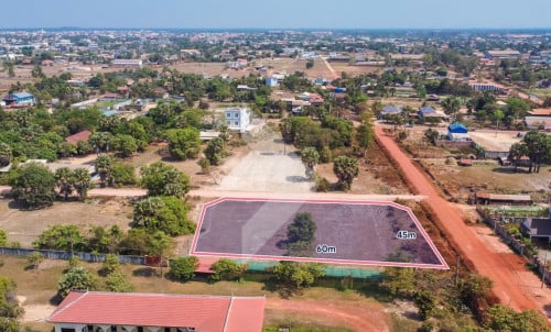 ដីលក់ ឬជួល!!!  ដីស្អាត និងទីតាំងល្អ!