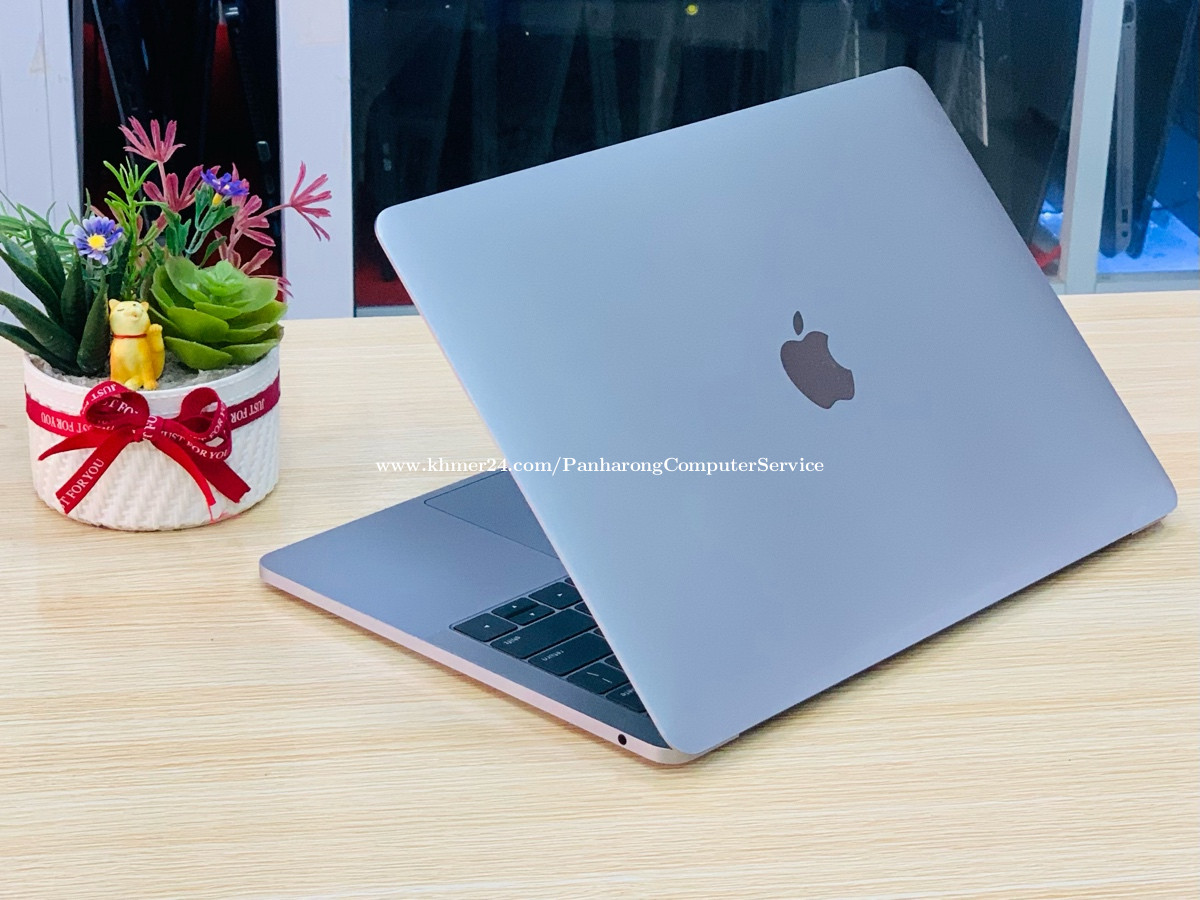 MacBook Pro 2017 price $599.00 in Tuek L'ak Pir, Tuol Kouk, Phnom