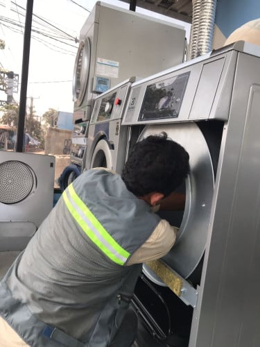 Install laundry | សេវាតម្លេីងម៉ាសុីនបោកគក់ខ្នាតអាជីព