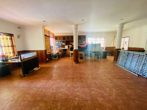 Villa For Rent Near Independent Monument, 16x33m, 06-07 Bedrooms,5,000$ Per Month, Have Big Parking