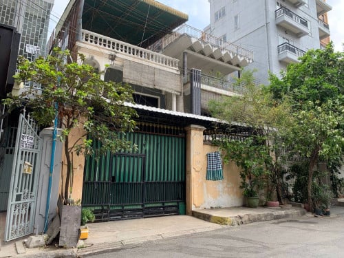 ផ្ទះសម្រាប់ជួល នៅបឹងកេងកង1ផ្លូវធំរកសុីបាន,House for Rent located in BKK1, Property Code: VBRE01274