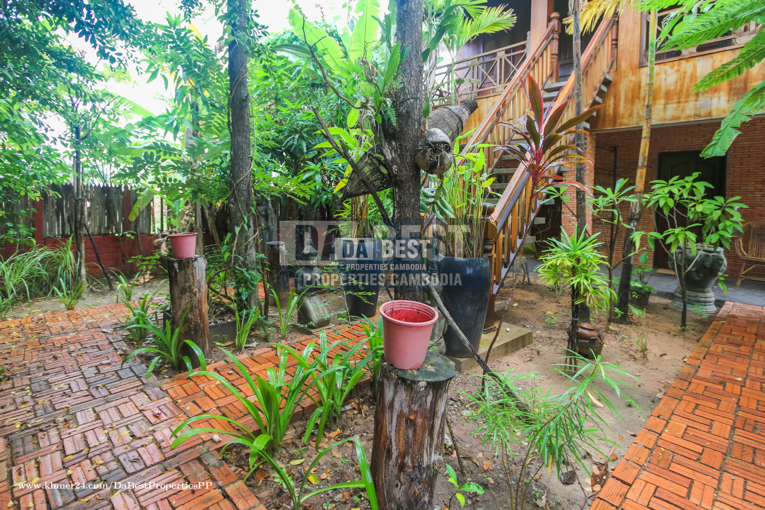 ផ្ទះលក់ក្នុងក្រុងសៀមរាបHouse for sale in Siem ReapSvay Dangkum Price
