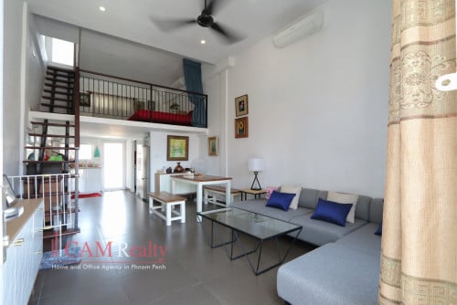 Duplex style 2 bedrooms renovated house for rent near BKK1 - Phnom Penh