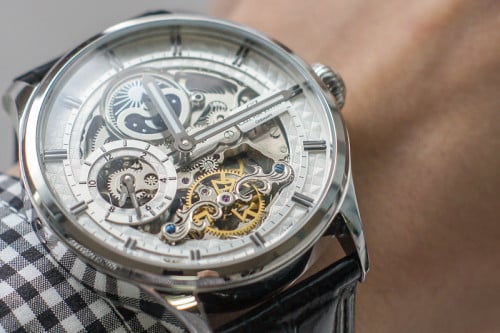 នាឡិការពិតមិនចំលង ផលិតនៅអាឡឺម៉ង់ ផលិតកំណត់៩៩៩គ្រឿង