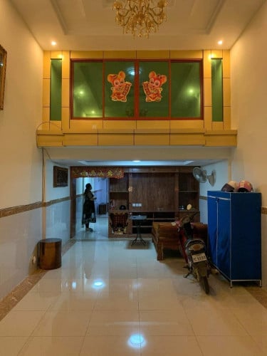 សួស្ដីបងប្អូនទាំងអស់គ្នាខ្ញុំមានផ្ទះ E0 ចង់ជួលនៅខាងបុរីពិភពថ្មី 2 ចំការដូងផ្លូវមុខផ្ទះផ្លូវធំ 10ម