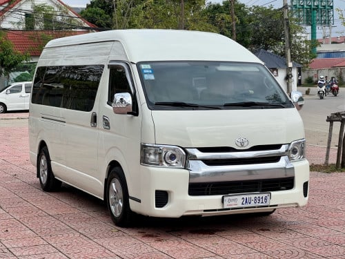 Hiace សំរាប់ជួលទេសចរណ៏