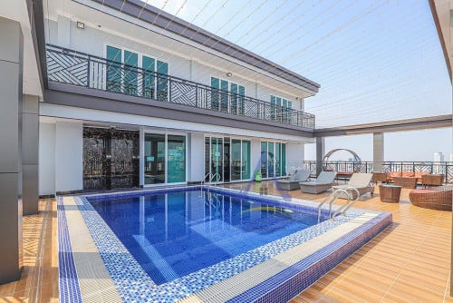 Serviced apartment one bedroom with gym and pool for rent in BKK2 area