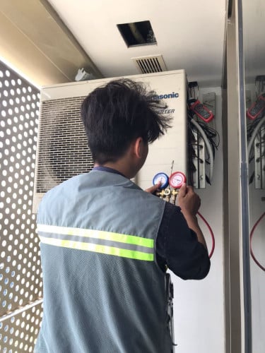Service Install Air Conditioner System / សេវាតម្លេីងប្រពន្ធ័ម៉ាសុីនត្រជាក់