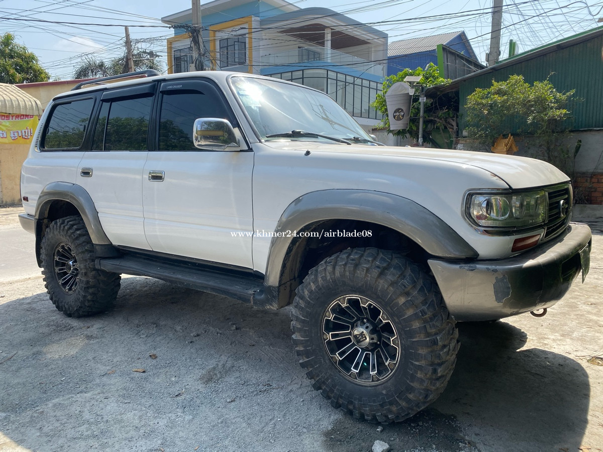 Toyota Land Cruiser 1996 gas Price 5200.00 in Dangkao, Cambodia norn