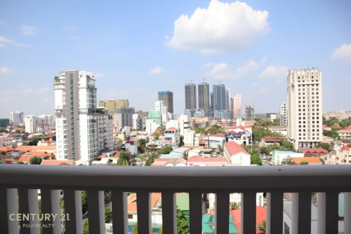 Fully Furnished 1 bedroom Service Apartment with Modern style in BKK1 Area