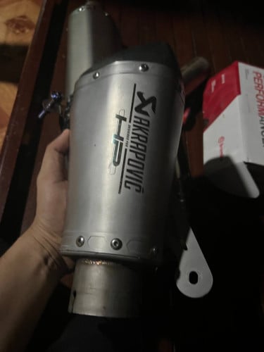 Akrapovic របស់ថៃ bmw, z1000
