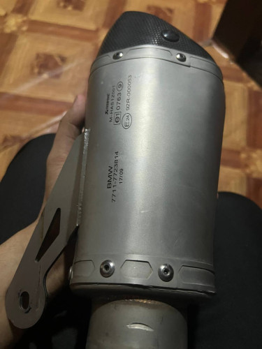 Akrapovic របស់ថៃ bmw, z1000