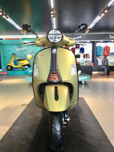 Vespa Gts Super Sport 300cc Price 700000 In Phnom Penh Thmei Cambodia Tin Tin 8046