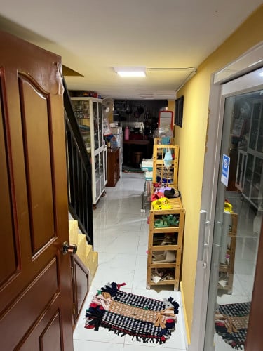 ផ្ទះអាជីវកម្ម លក់បន្ទាន់ E0 ទល់មុខខ្លោងទ្វារសាលាបឋមសិក្សាបាក់ទូក