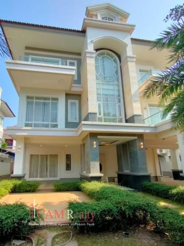Borey Peng Huot Boeng Snor | 6 bedrooms queen villa for rent| Communal swimming pool and gym