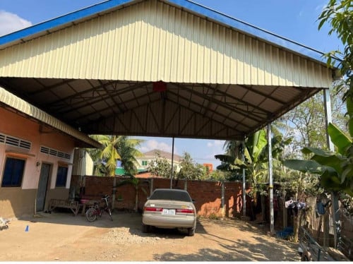 ដី និង បន្ទប់ជួលលក់បន្ទាន់