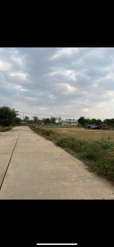 ដីកែងលក់បន្ទាន់ ទំហំ 4.5m x 20m (90 m2)