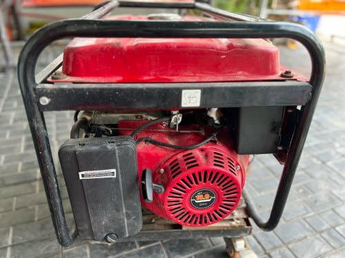 ម៉ាស៊ីនសាំង​ 12KVA