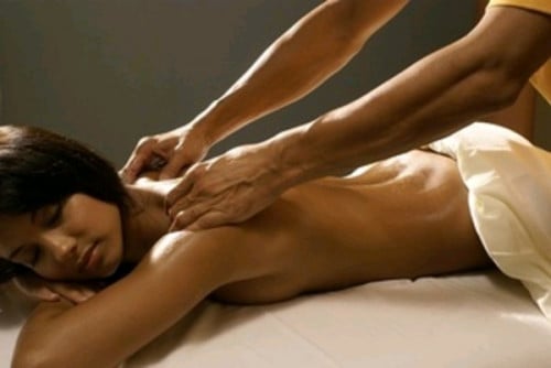 Massage for Women & Couples in Phnom Penh – Home Service Available