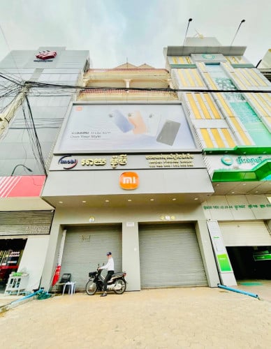 Commercial 02 Flats For Rent Near TK Avenue, 04 Floors, 3,500$ Per Month, Good For All Business