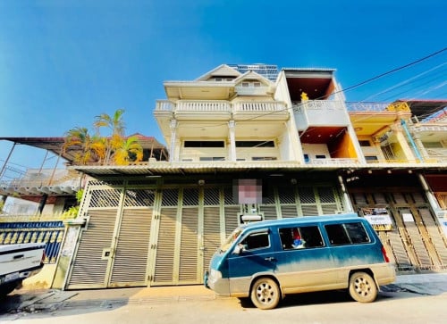 02 Flats For Rent Near Toul Sleng Museum, 10x25m, $ 2,000, 10 Beds, 03 Floors