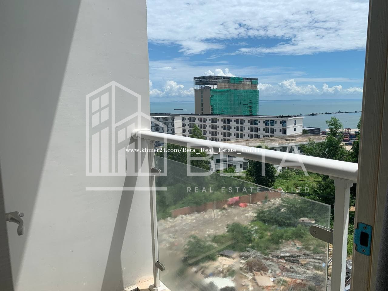 Seaview Studio Apartment for Rent Price 350.00 in Sangkat Buon, Krong