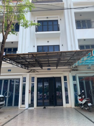 ផ្ទះជួលនៅលើផ្លូវបាក់ខែ/ Hose For Rant