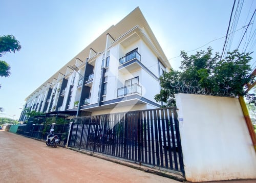 4 bedrooms Villa for Rent - Sala Kamraeuk, Siem Reap