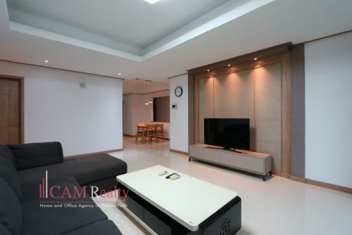 3 bedrooms condominium on the 6th floor for rent in Tuol Kork area