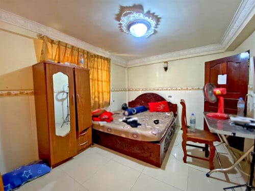 🏘 ផ្ទះល្វែង (កែង) នៅជិតផ្សារក្រមួន (ចាក់អង្រែក្រោម)  ត្រូវការលក់បន្ទាន់ខ្លាំង