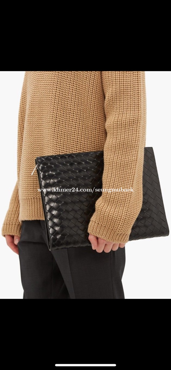 Clutch bottega veneta original best sale