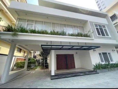Luxury Villa for Rent in BKK3 | $5,000 (Negotiable)🍀