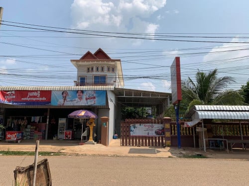 ដីនិងផ្ទះលក់បន្ទាន់(ចរចាបាន)