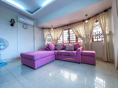 Doun Penh area | Brightness apartment 2 bedrooms with elevator for near Royal Palace