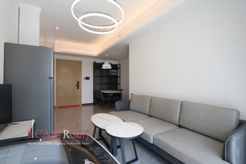 BKK3 area (Bordering BKK1)| 1 bedroom condominium for rent| Pool, fitness and sky bar