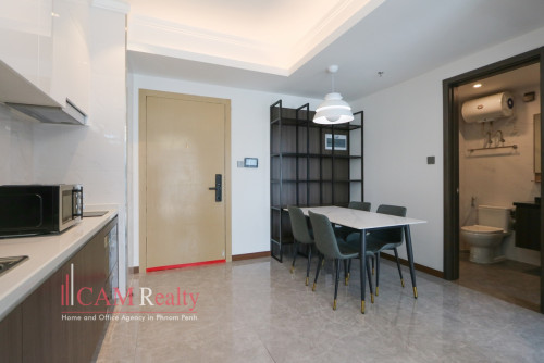 BKK3 area (Bordering BKK1)| 1 bedroom condominium for rent| Pool, fitness and sky bar