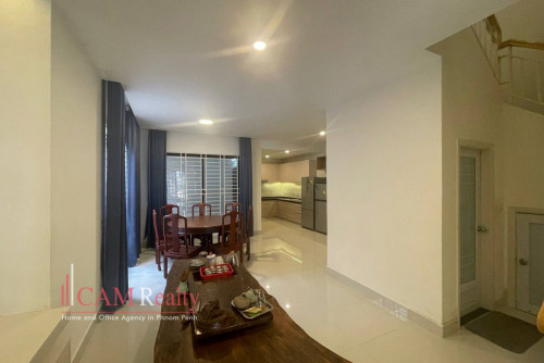Chbar Ampov area| 4 bedrooms twin-villa in gated community for rent| Communal swimming pool and gym