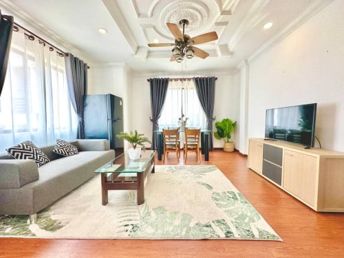 𝐁𝐊𝐊𝟏 | Furnished 3 Bedrooms Serviced Apartment (150sqm)