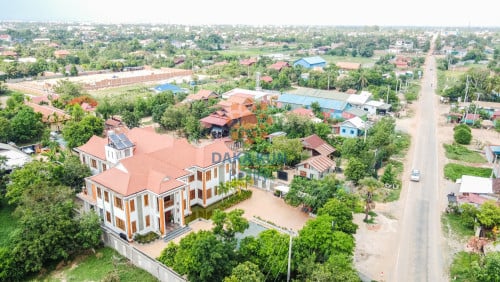 ផ្ទះវីឡាលក់ក្នុងក្រុងសៀមរាប/Villa for Sale in Krong Siem Reap